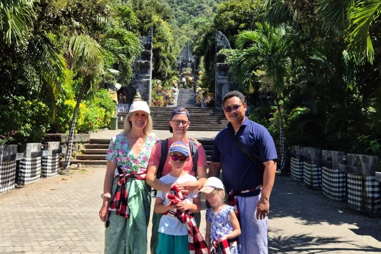 Bali Private Driver for Temple and Cultural Events