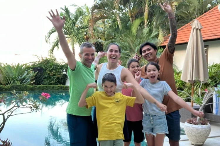 Airport Transfer to Amed Bali