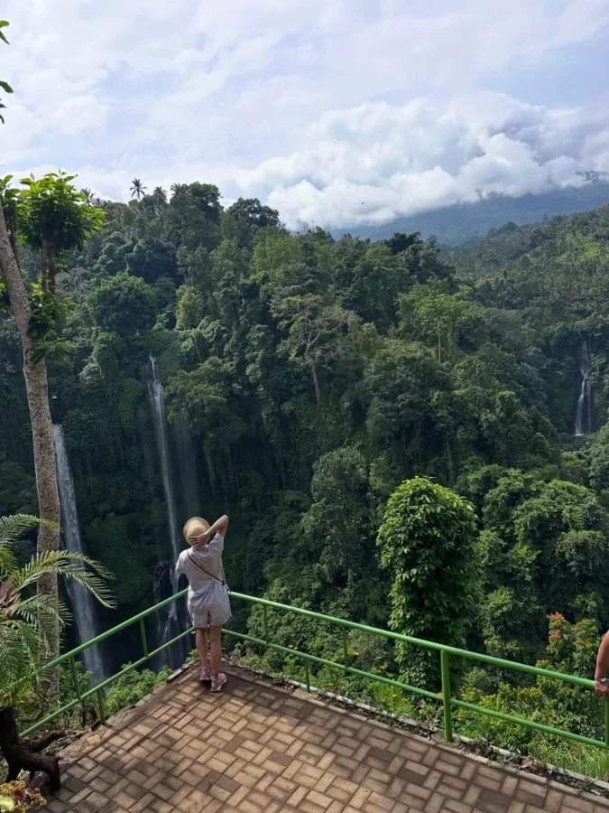 Sekumpul Waterfall and Hanging Resto & Bar