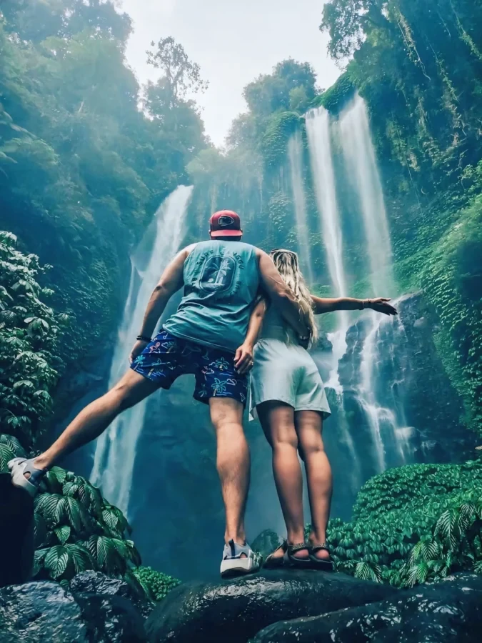 Sekumpul Waterfall Tour with Hanging Bar & Resto