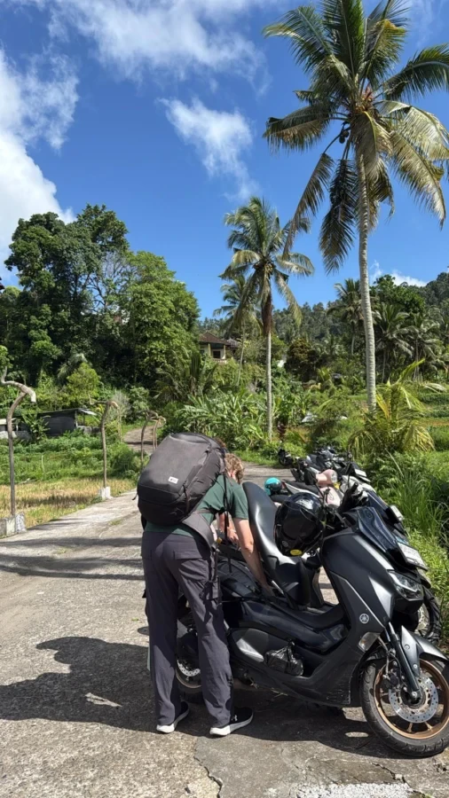 Parking of Natural View House Sidemen