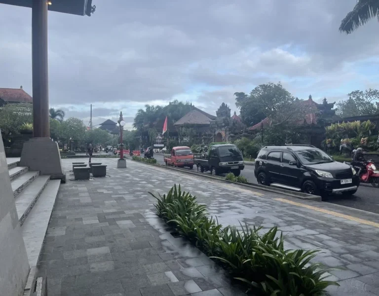 Transfer from Yuni's House Bungalows to Medori Putih Homestay