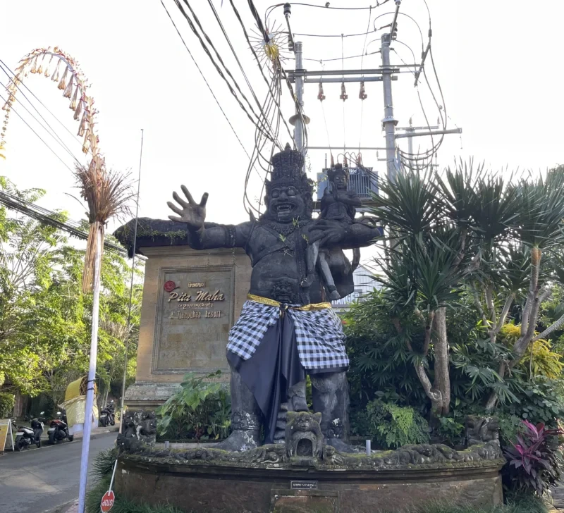 Private Bali Tour to Taman Ayun and Tanah Lot from Ubud
