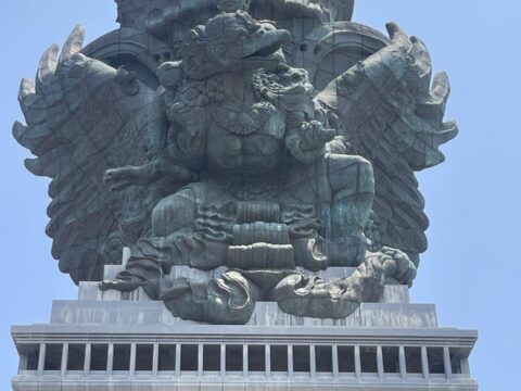 How to choose safe, lecence Private Driver in Bali